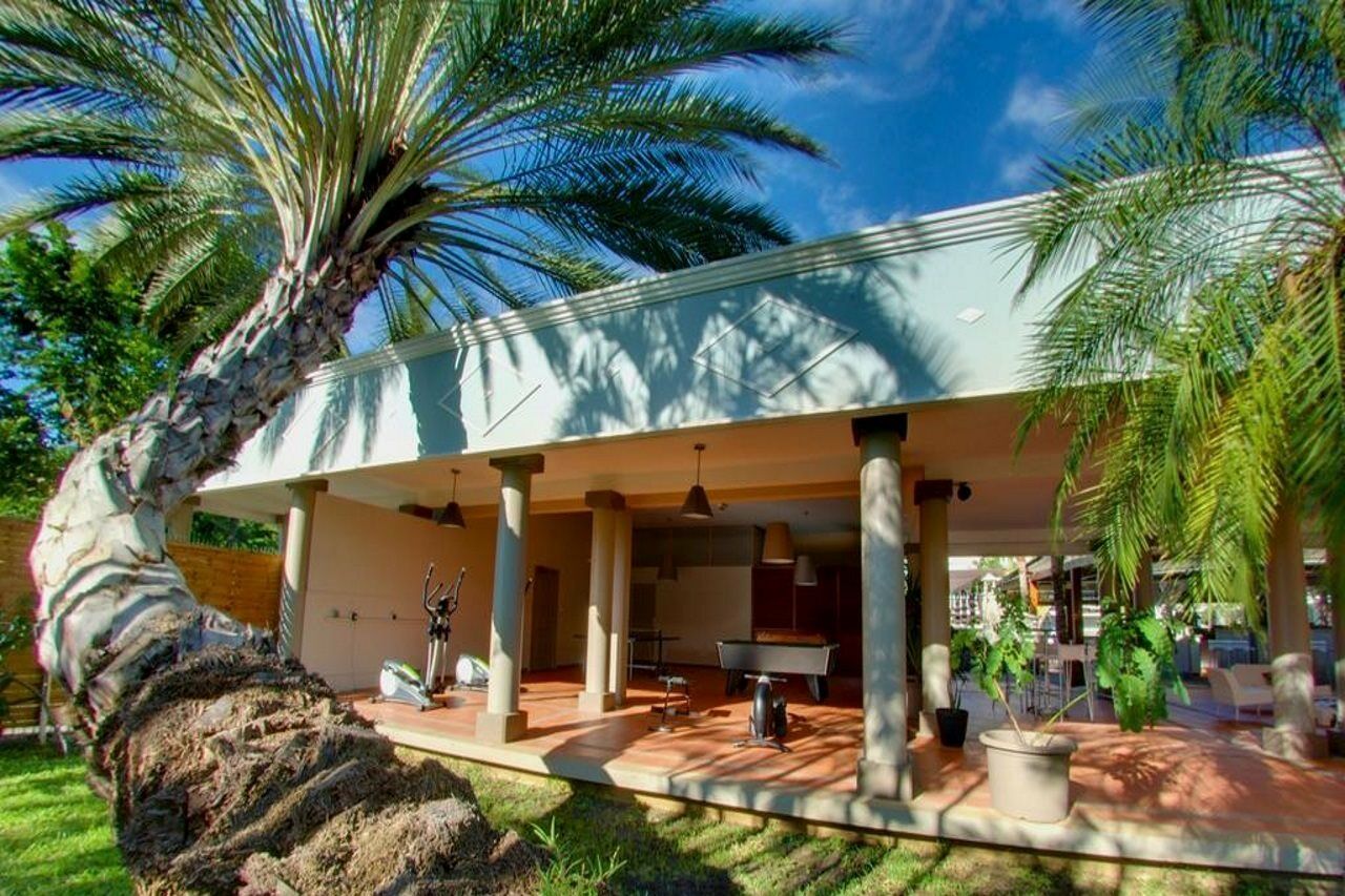 Hotel Les Creoles Saint-Gilles-les-Bains Buitenkant foto
