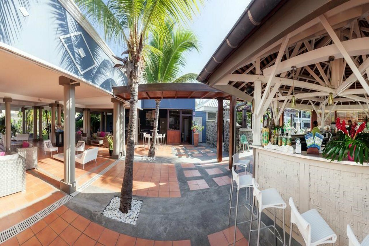 Hotel Les Creoles Saint-Gilles-les-Bains Buitenkant foto